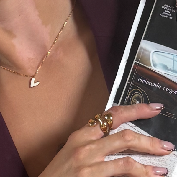 White Heart Necklace, photo 4