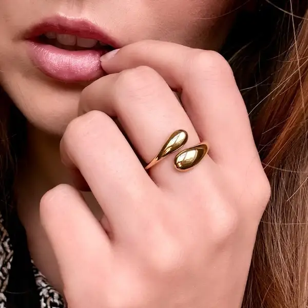 Hug Ring, photo 2