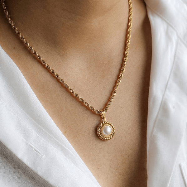 Vintage Pearl Pendant Necklace, photo 3