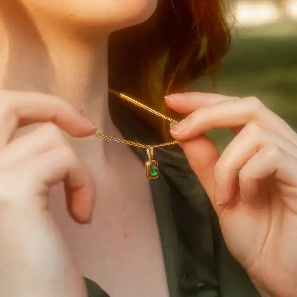 Emerald Stone Pendant Necklace, photo 4