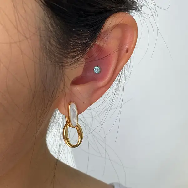 Nerida Mother of Pearl Hoop Earrings, photo 2