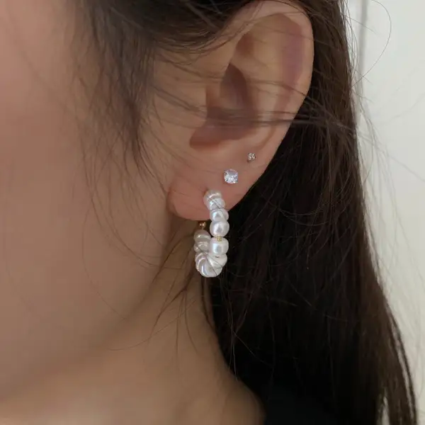 Small Pearl Hoop Earrings, photo 3