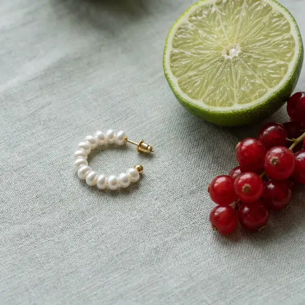 Small Pearl Hoop Earrings, photo 4