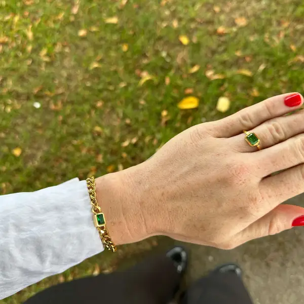 Emerald Gem Curb Chain Bracelet, photo 5