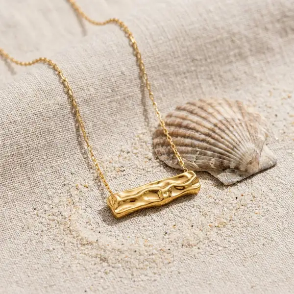Hammered Rectangle Necklace, photo 3