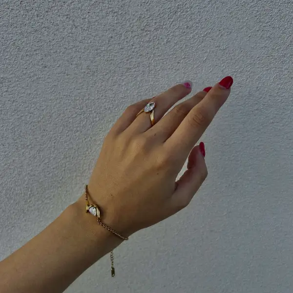 Teardrop Curve Bracelet, photo 4